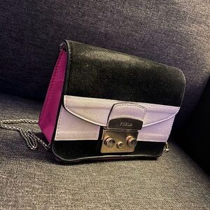 ❤️SOLD❤️ Furla Black, Pink, and White Crossbody Bag with chain